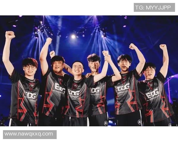 EDG战队在世界大师赛中以95分稳居积分榜首位,展现强劲实力 EDG战队在世界大师赛中以95分稳居积分榜首位,展现强劲实力